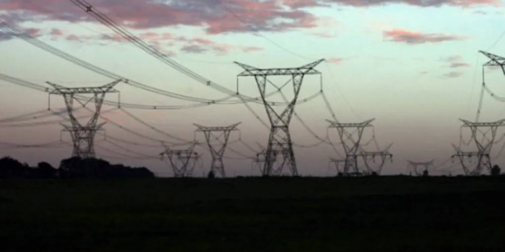 Imagem ilustrativa da imagem Ministro diz que não houve falta de energia e sim falha técnica