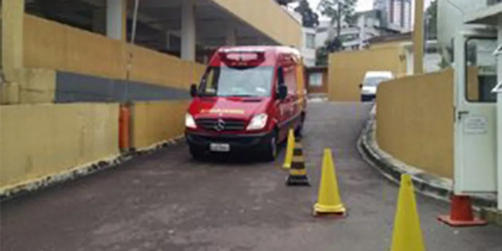 Imagem ilustrativa da imagem Turista é atropelado em Curitiba e fica em estado grave