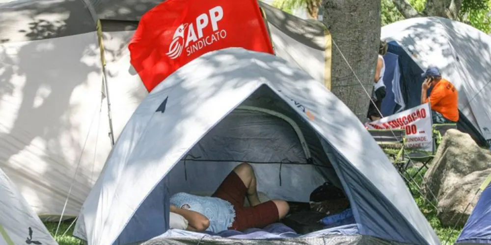 Imagem ilustrativa da imagem APP quer 'propostas concretas' para avaliar fim da greve