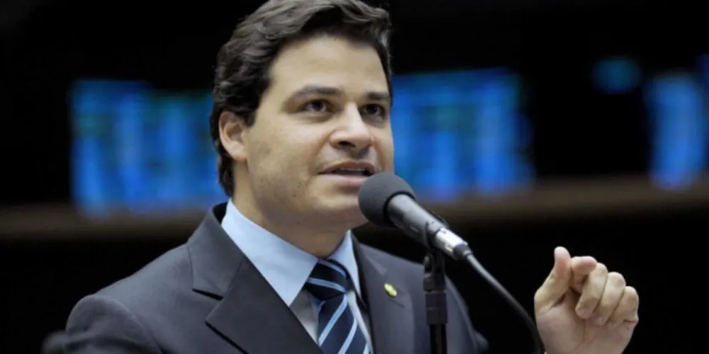 Imagem ilustrativa da imagem PPS abre mão de passagens aéreas para cônjuges