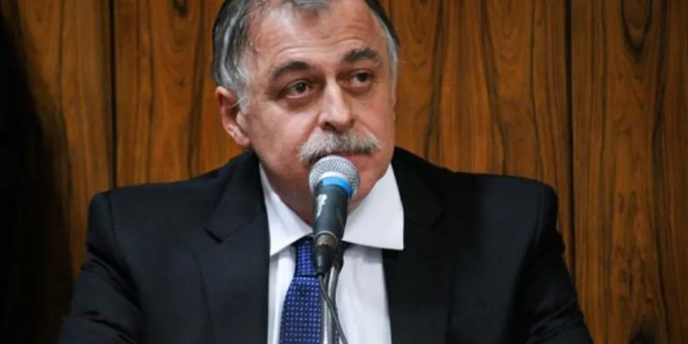 Imagem ilustrativa da imagem Costa confirma que recebeu propina pela compra de refinaria