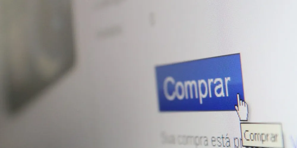 Imagem ilustrativa da imagem Brasileiros estão mais seguros em comprar pela internet