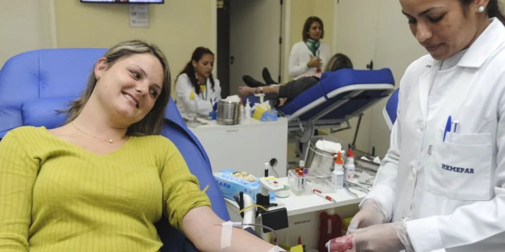 Imagem ilustrativa da imagem Hemepar precisa de doações de sangue antes do Carnaval