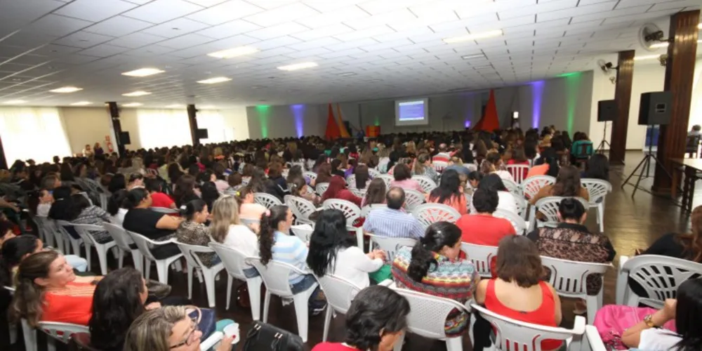 Imagem ilustrativa da imagem Educação prepara profissionais para volta às aulas