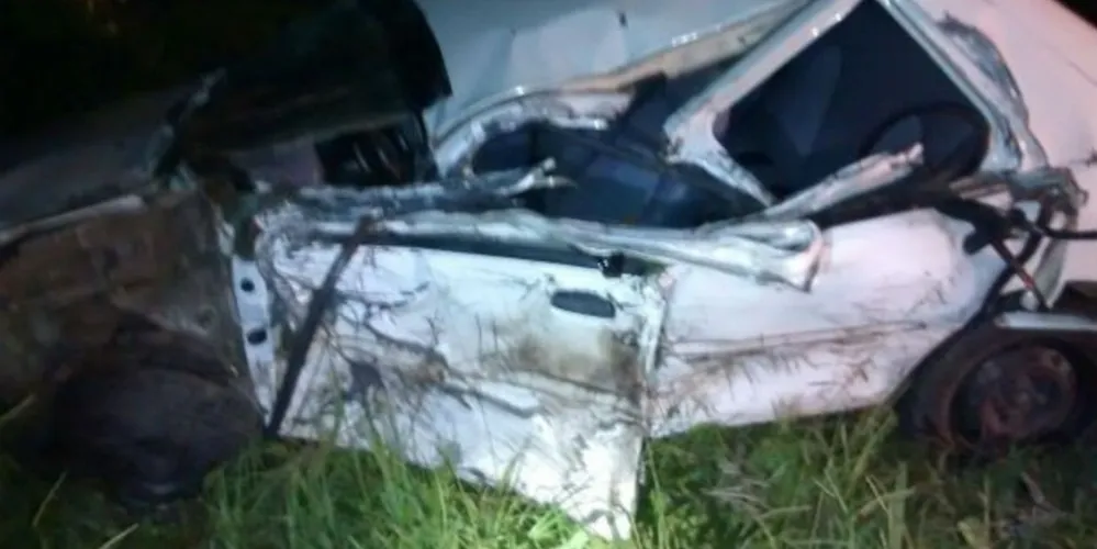 Imagem ilustrativa da imagem Acidente entre carro e caminhão mata homem na BR-277