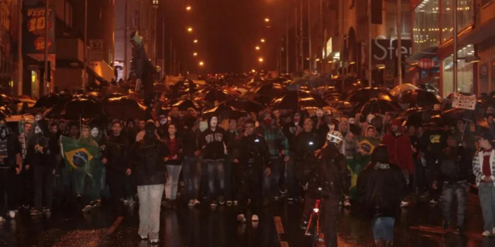 Imagem ilustrativa da imagem Protesto de 15 de março já reúne 10 mil em PG