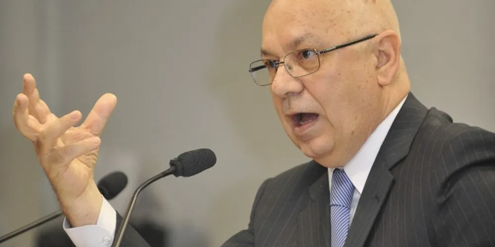 Imagem ilustrativa da imagem Ministro do STF não aceita pedido para investigar Dilma
