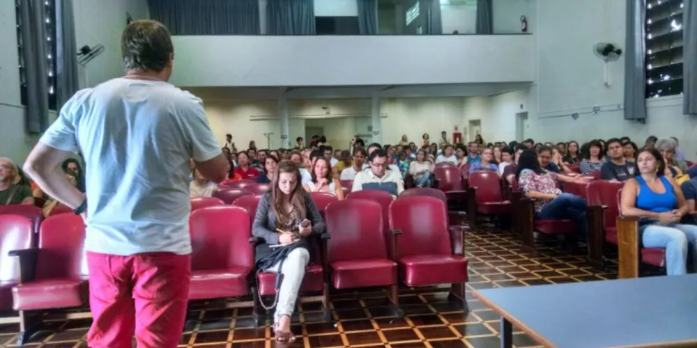 Imagem ilustrativa da imagem Professores da UEPG definem agora rumos da greve