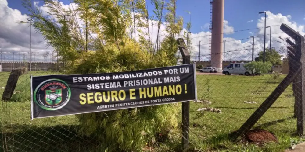 Imagem ilustrativa da imagem Agentes protestam por mais segurança em penitenciárias