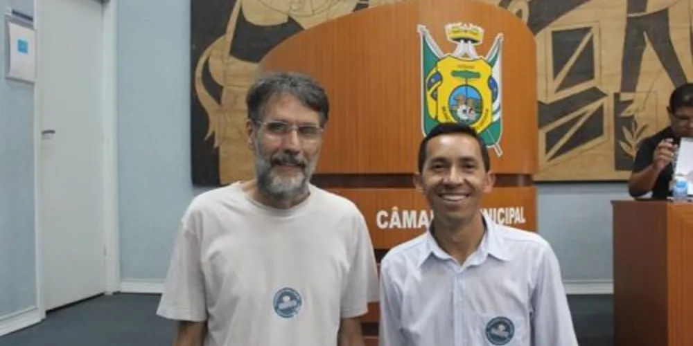 Imagem ilustrativa da imagem Professor da UEPG recebe título de cidadão honorário