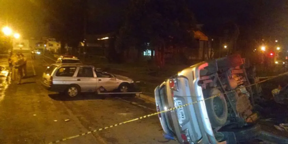 Imagem ilustrativa da imagem Jovem rouba carro de família e atropela mulher na fuga