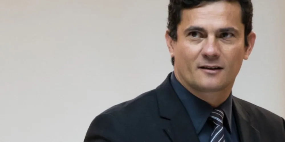 Imagem ilustrativa da imagem Justiça bloqueia R$ 340 milhões de envolvidos na Lava Jato
