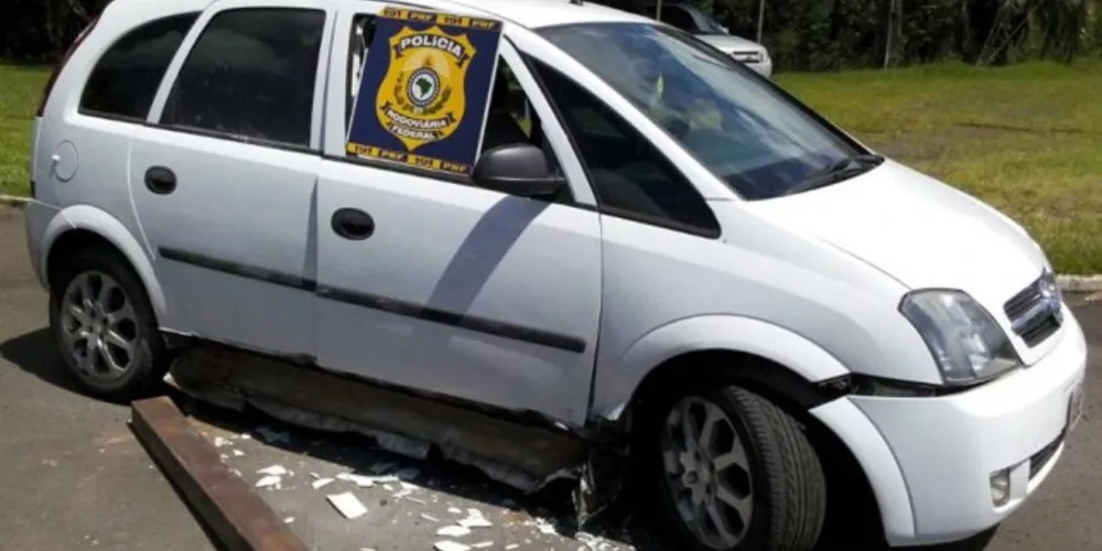 Imagem ilustrativa da imagem PRF prende homem com 23 kg de cocaína em Guarapuava