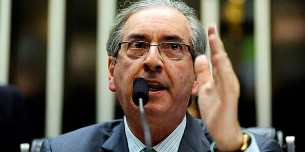 Imagem ilustrativa da imagem Cunha recua na concessão de passagens para cônjuges