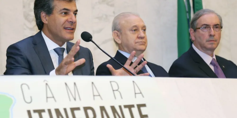 Imagem ilustrativa da imagem Richa defende novo pacto federativo e a reforma política