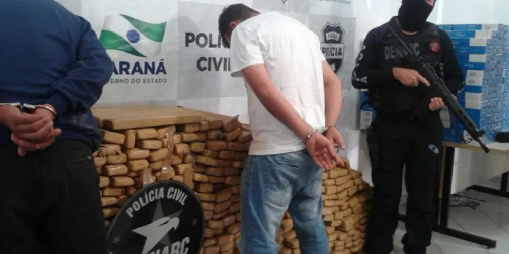 Imagem ilustrativa da imagem Denarc apreende uma tonelada de drogas na região