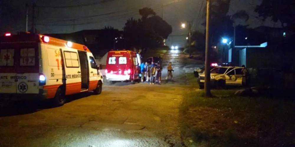 Imagem ilustrativa da imagem Grávida leva chute na barriga tentando separar briga
