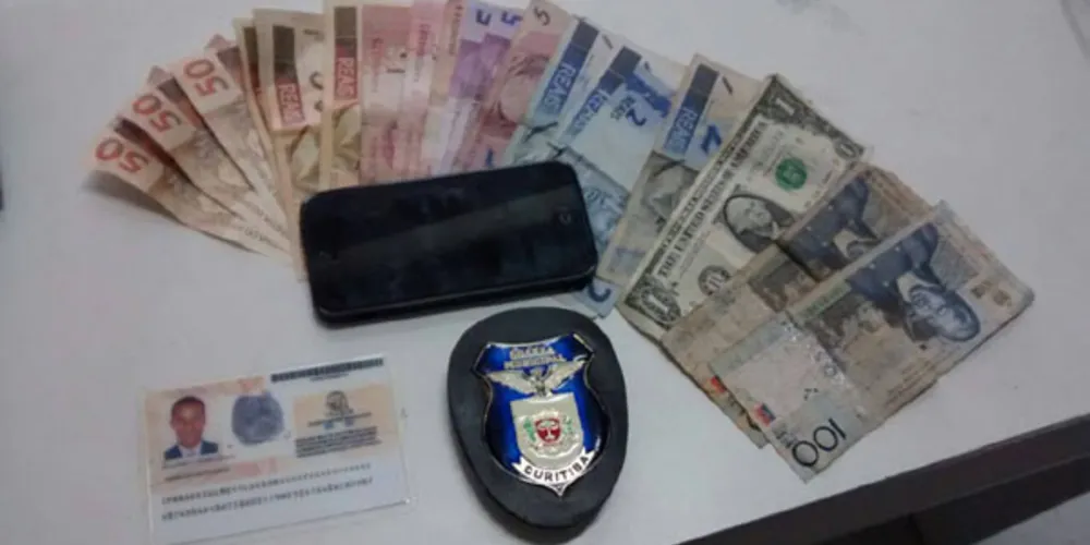 Imagem ilustrativa da imagem Haitiano é preso em Curitiba com 5 mil dólares na mochila