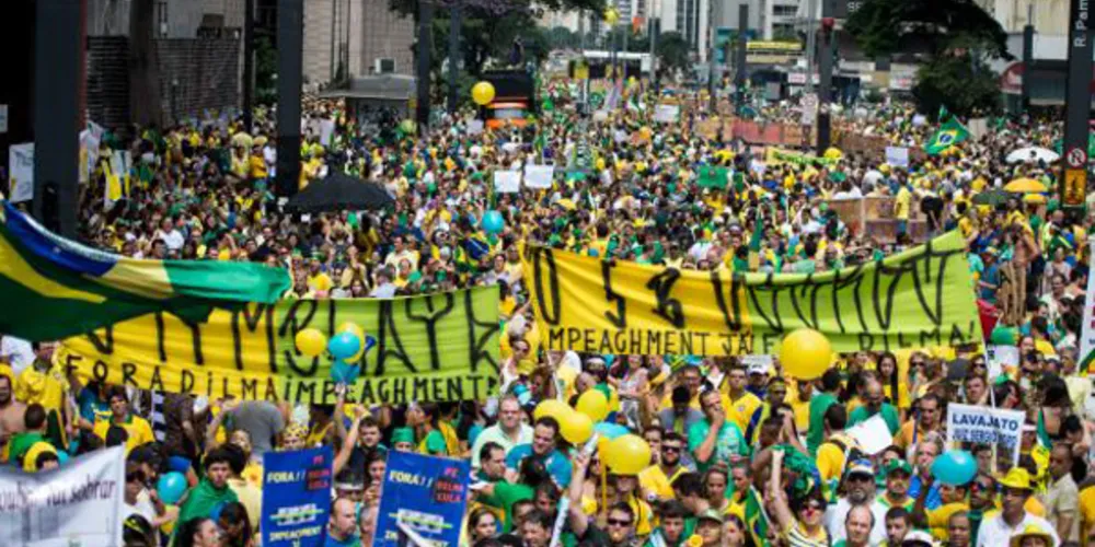 Imagem ilustrativa da imagem Protesto na Avenida Paulista é o maior do país