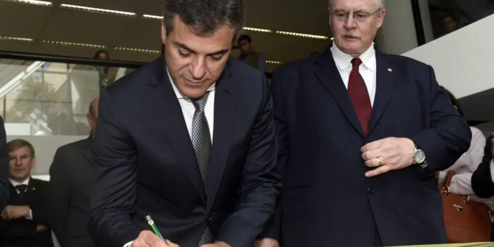 Imagem ilustrativa da imagem Richa destaca aporte de R$ 200 mi para apoio aos municípios