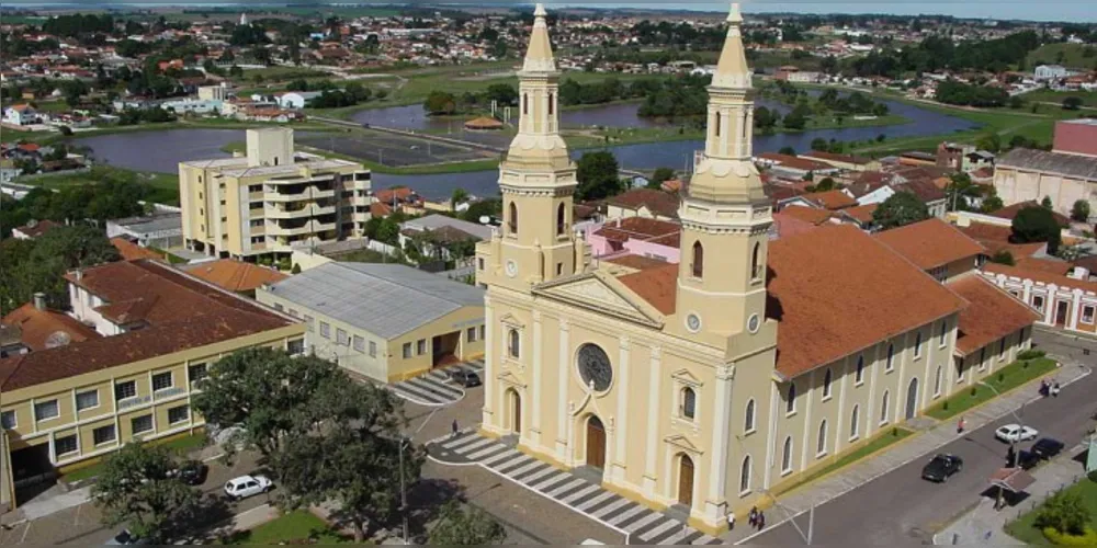 Imagem ilustrativa da imagem Pobreza cai pela metade em treze cidades da região