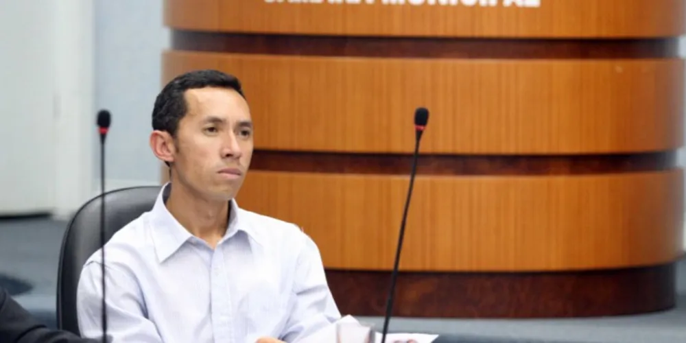 Imagem ilustrativa da imagem Aguinel se defende sobre doações de assessores