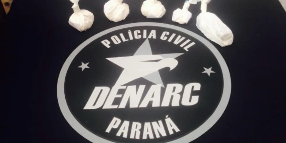 Imagem ilustrativa da imagem Mulher é presa com cocaína na rodoviária de PG