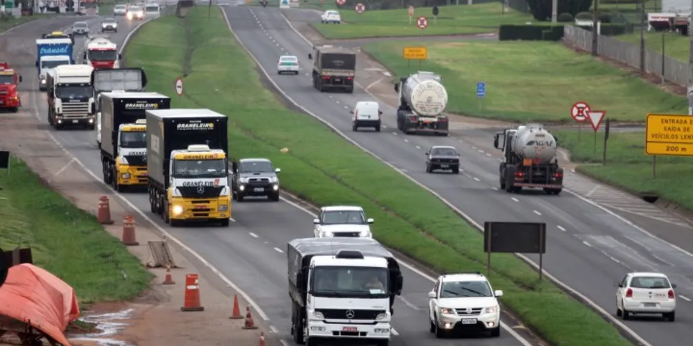 Imagem ilustrativa da imagem Sem acordo, caminhoneiros ameaçam nova paralisação