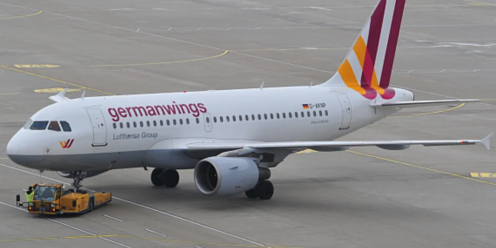 Imagem ilustrativa da imagem Encontrada 2ª caixa-preta de avião que caiu nos alpes