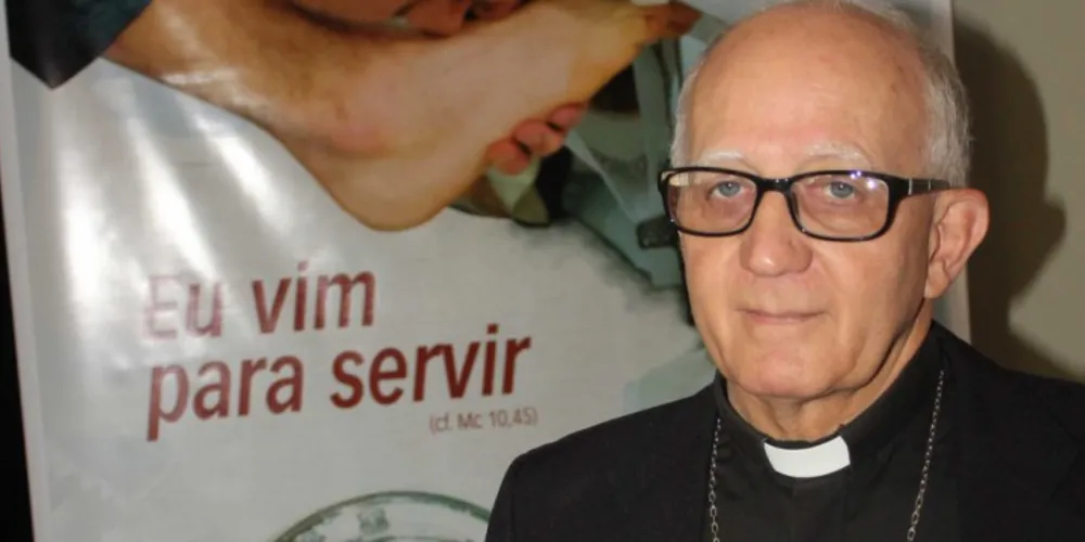 Imagem ilustrativa da imagem Bispo Dom Sergio recebe alta e se recupera em casa