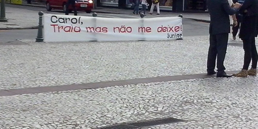 Imagem ilustrativa da imagem Faixa misteriosa não passava de pegadinha. Entenda! 