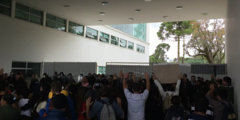 Imagem ilustrativa da imagem Clima segue tenso na Alep com novos protestos