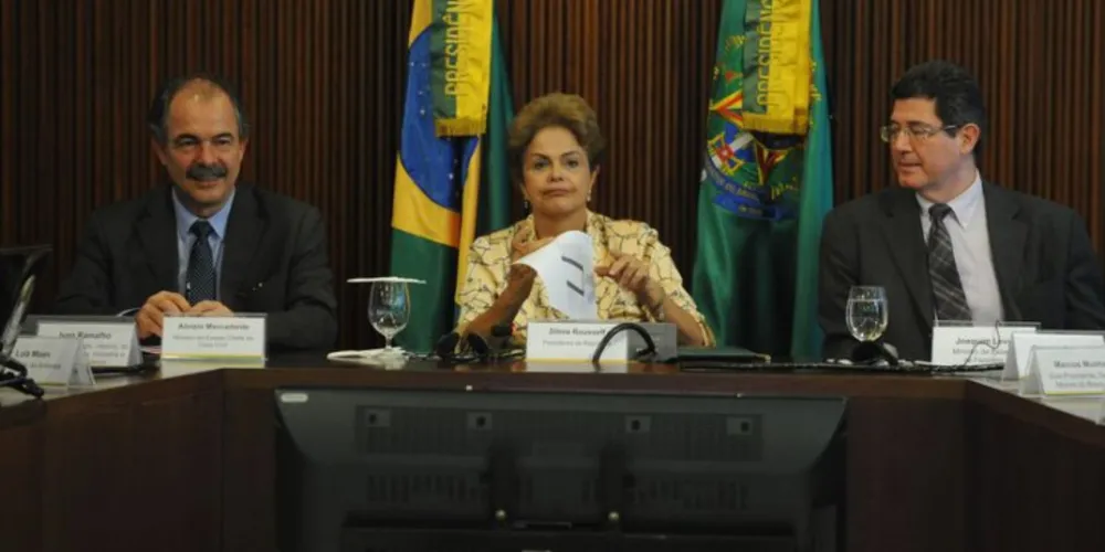 Imagem ilustrativa da imagem Dilma diz que confia na recuperação da Petrobras