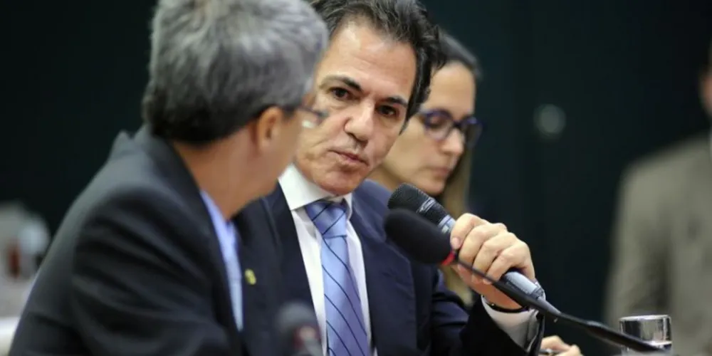 Imagem ilustrativa da imagem Propina paga a ex-diretores da Petrobras era de até 3%