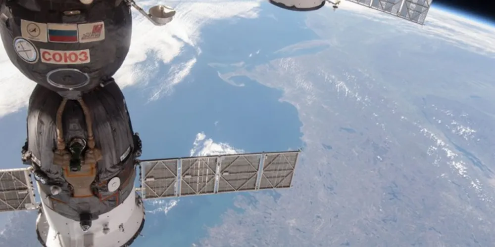 Imagem ilustrativa da imagem Foguete russo pode cair na Terra após sair da órbita