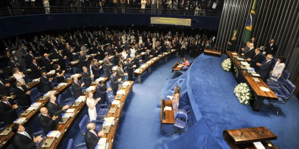 Imagem ilustrativa da imagem Senadores pretendem discutir terceirização sem pressa