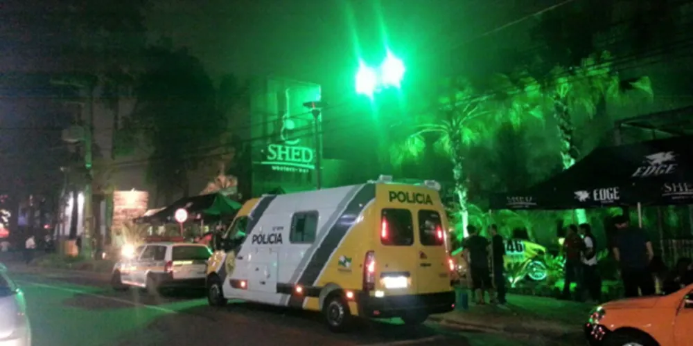 Imagem ilustrativa da imagem Vídeo mostra momento em que PM atira contra jovem em balada 