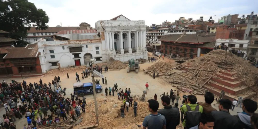 Imagem ilustrativa da imagem Mortos em terremotos no Nepal passam de 2,2 mil