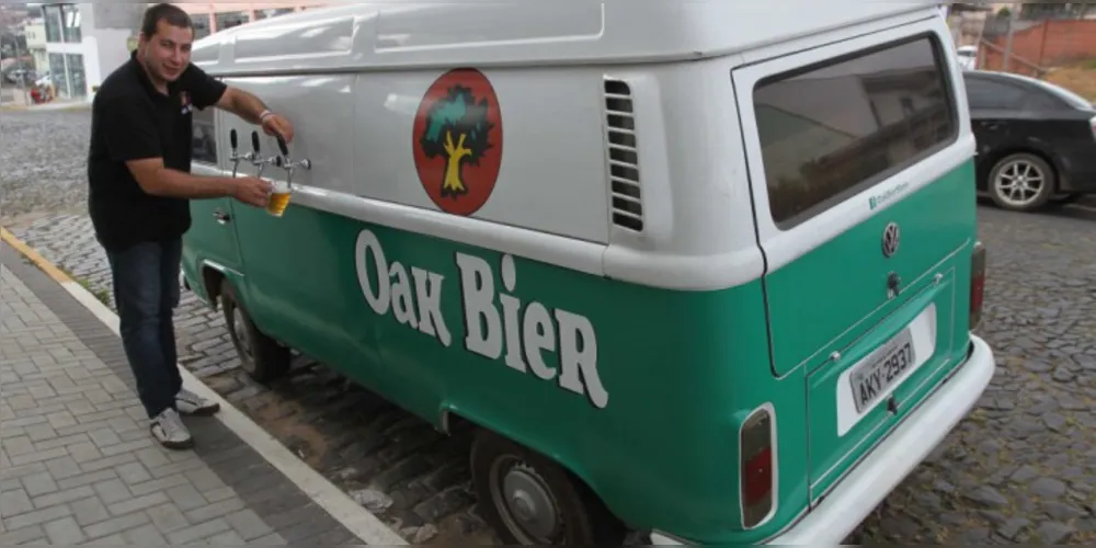 Imagem ilustrativa da imagem OAK Bier lança 'Kombi Chopeira' em Ponta Grossa