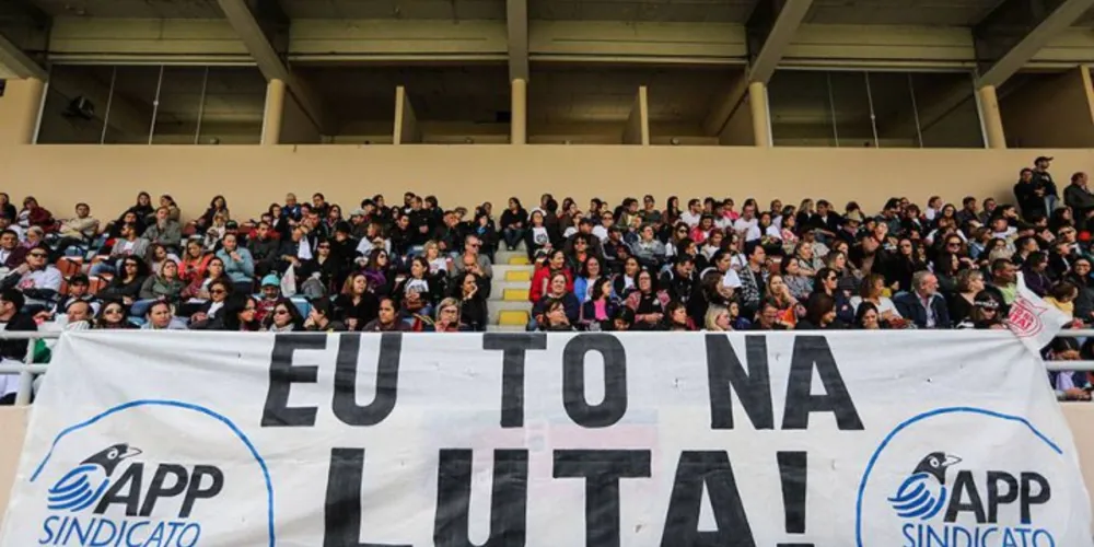 Imagem ilustrativa da imagem Após proposta, servidores estaduais marcam greve geral