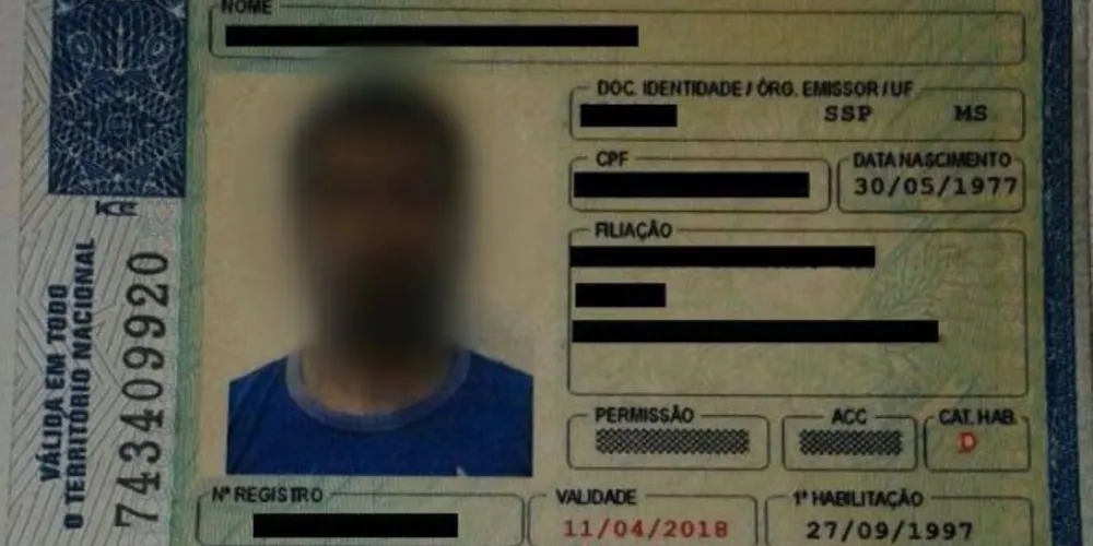Imagem ilustrativa da imagem Homem cola ‘D’ na CNH para poder dirigir e acaba preso