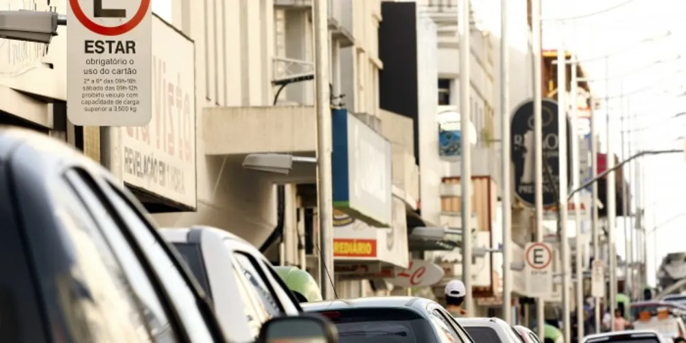 Imagem ilustrativa da imagem Projeto de lei cria novas regras para estacionamentos em PG