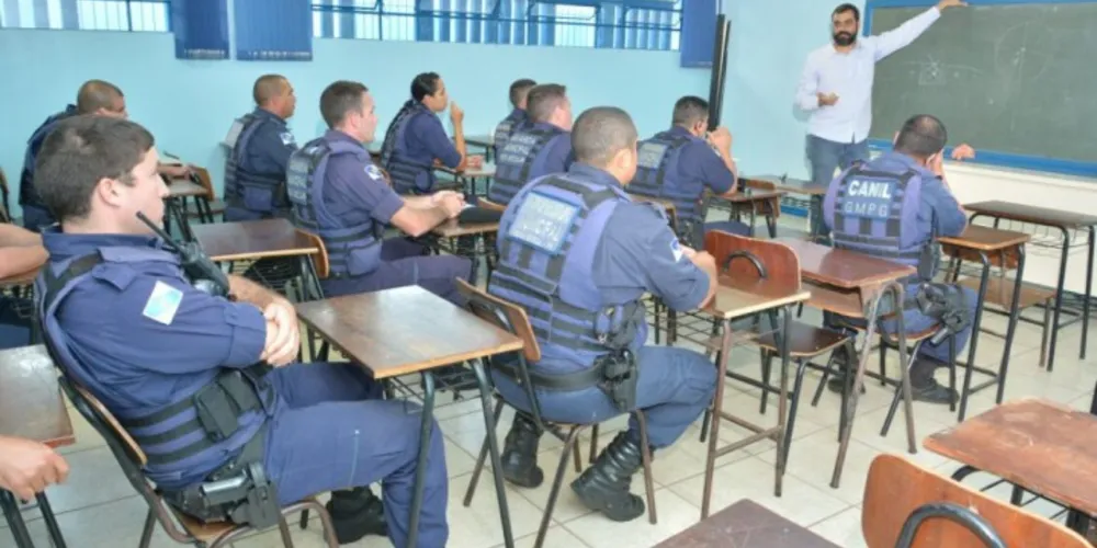 Imagem ilustrativa da imagem GMs recebem treinamento para combate ao tráfico de drogas