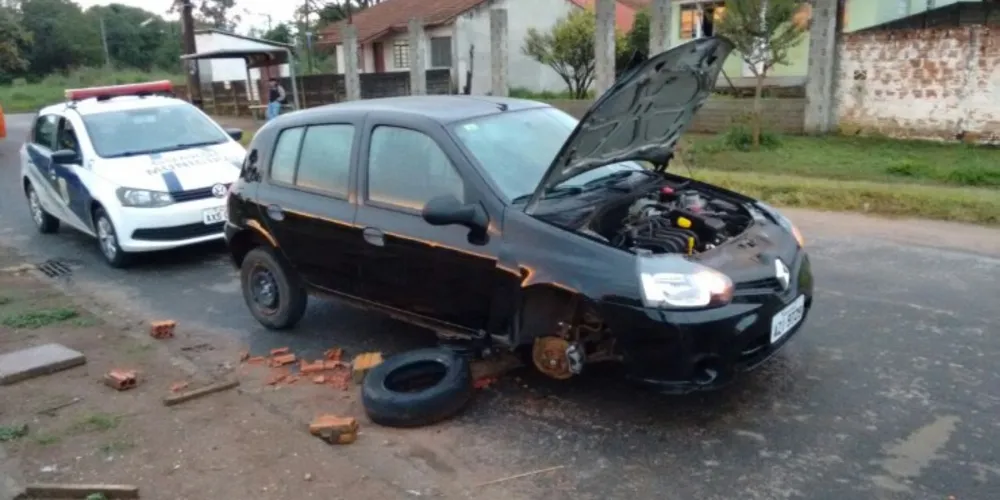 Imagem ilustrativa da imagem Guarda Municipal recupera carro roubado no Pimentel
