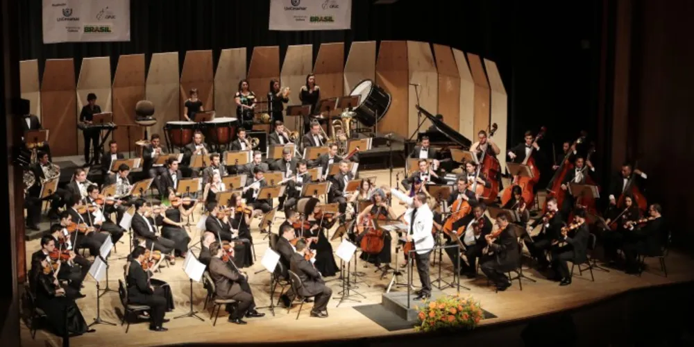 Imagem ilustrativa da imagem Orquestra Filarmônica Unicesumar se apresenta em PG