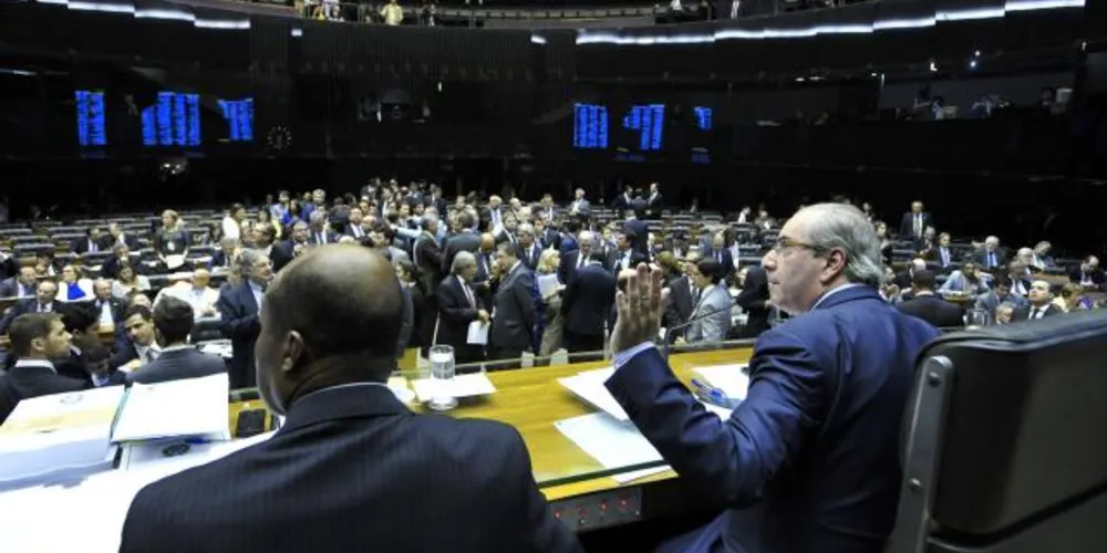 Imagem ilustrativa da imagem Câmara dos Deputados rejeita fim das coligações nas eleições