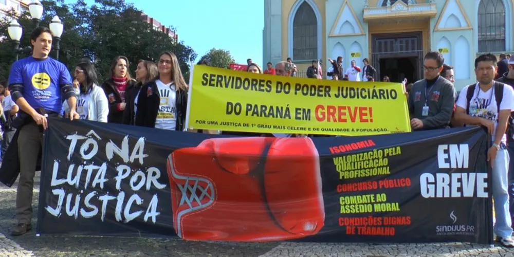 Imagem ilustrativa da imagem Servidores do Judiciário iniciam greve em Ponta Grossa