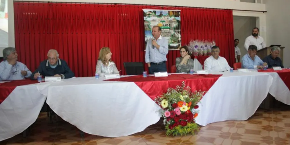 Imagem ilustrativa da imagem Eleições da AMCG e AMP pautam encontro de Ortigueira