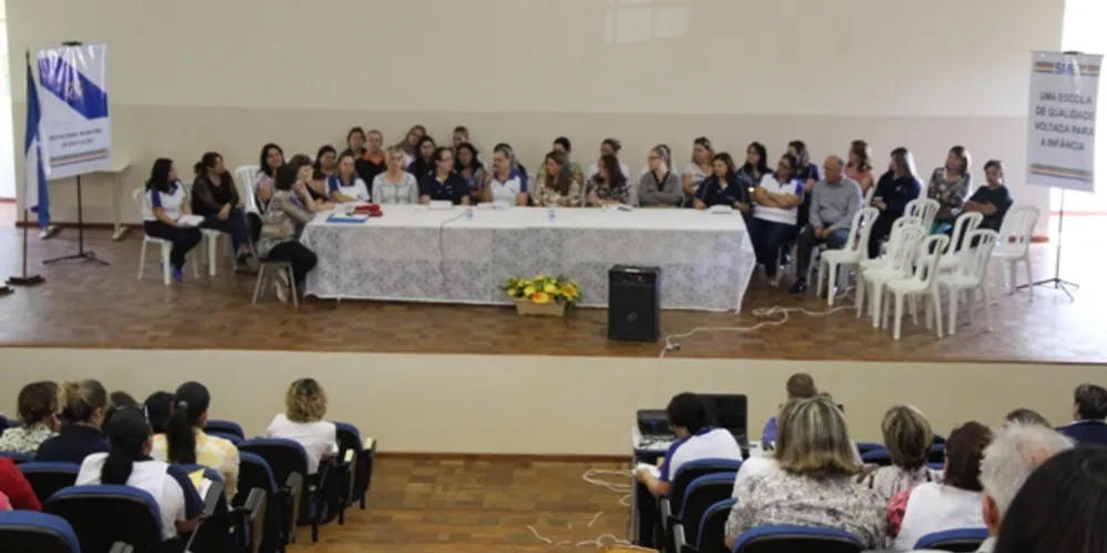 Imagem ilustrativa da imagem Audiências antecipam debates para Fórum de Educação