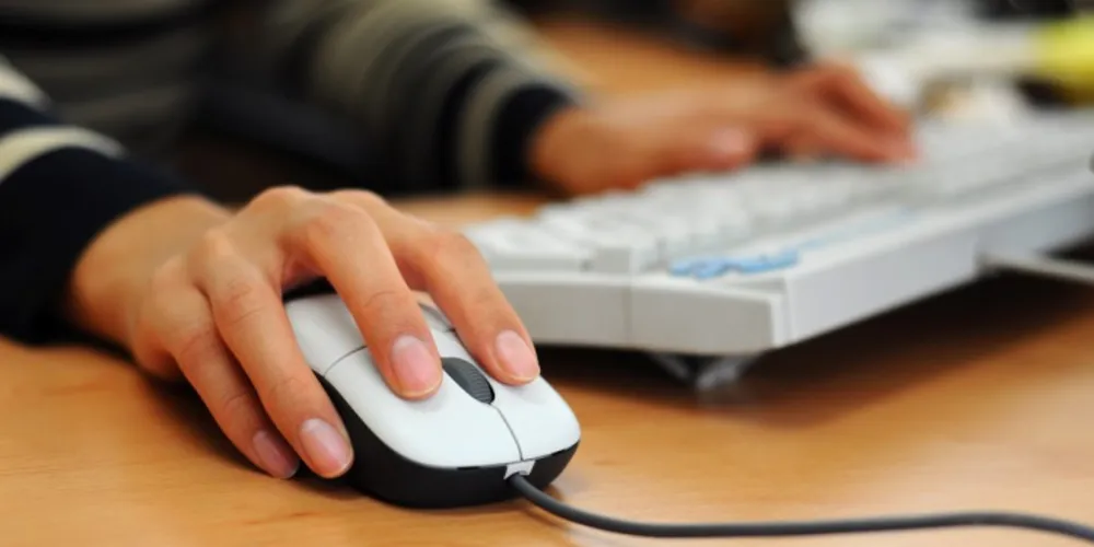 Imagem ilustrativa da imagem Programa quer banda larga a 95% da população até 2018